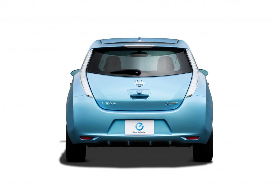  Nissan Leaf 2010 года  (фото 9 из 77)